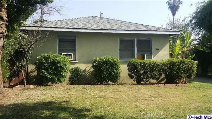 Unit for sale at 114 120 S Grand Oaks Avenue, Pasadena, CA 
