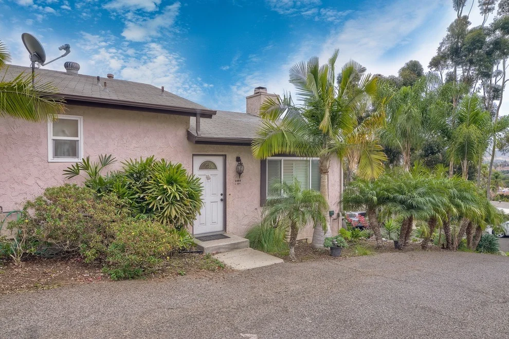 Unit for sale at 250 Roma Av, San Marcos, CA 92069
