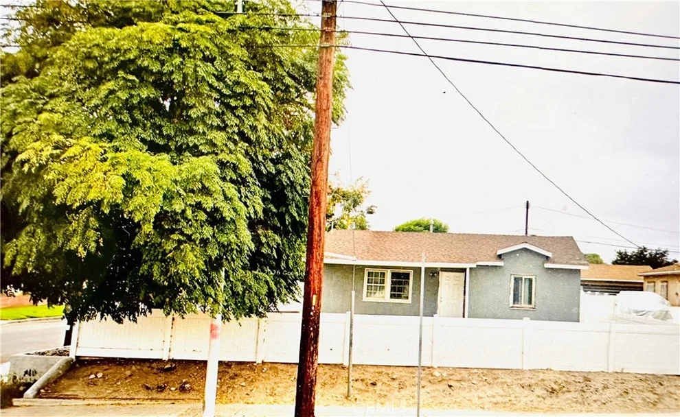 Unit for sale at 7803 Clybourn, Sun Valley, CA 91352