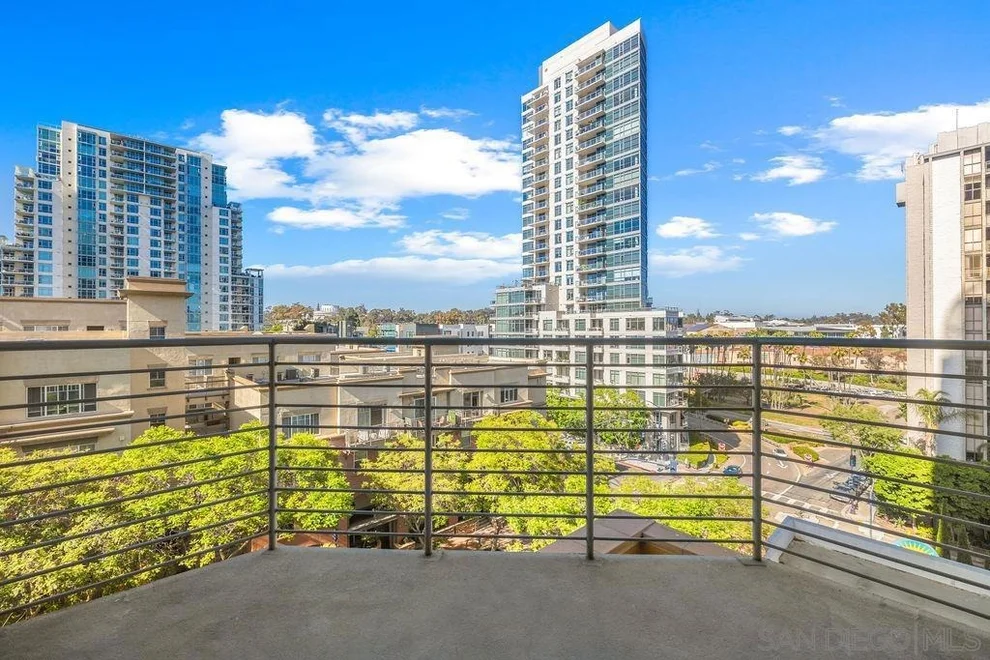 Unit for sale at 801 Ash St, San Diego, CA 92101