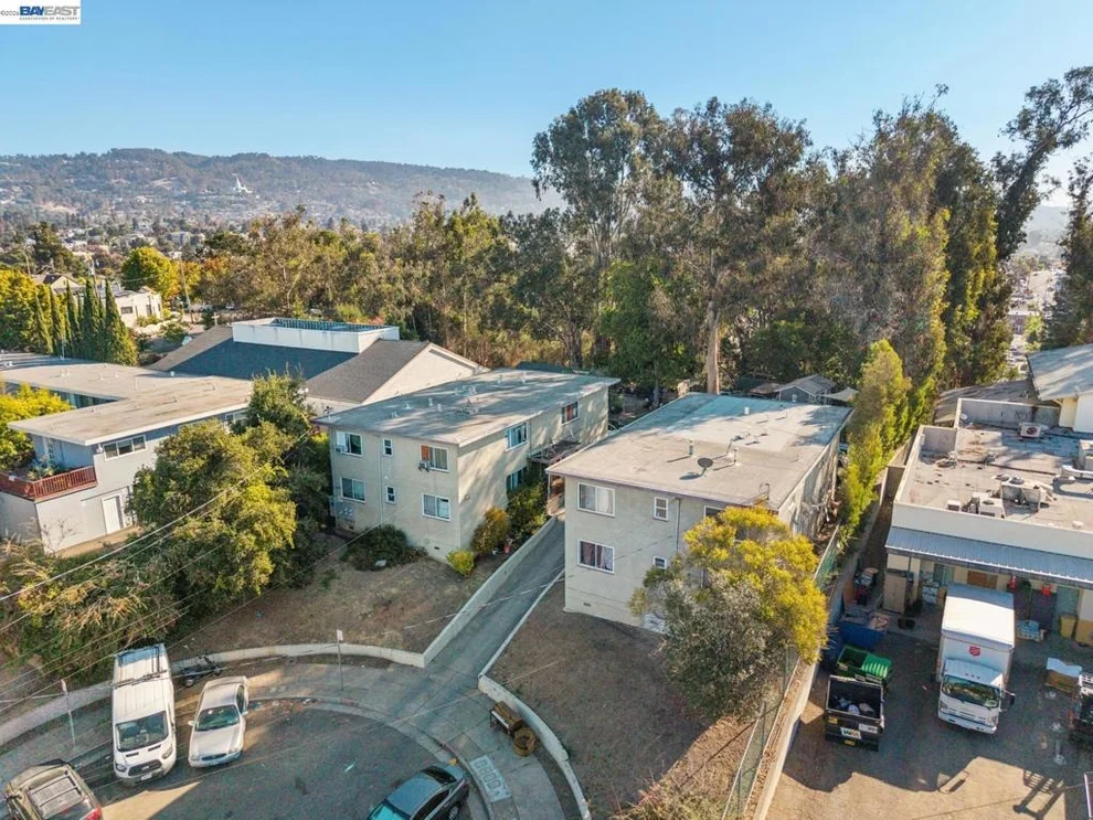 Unit for sale at 2820 GARDEN ST, Oakland, CA 94601