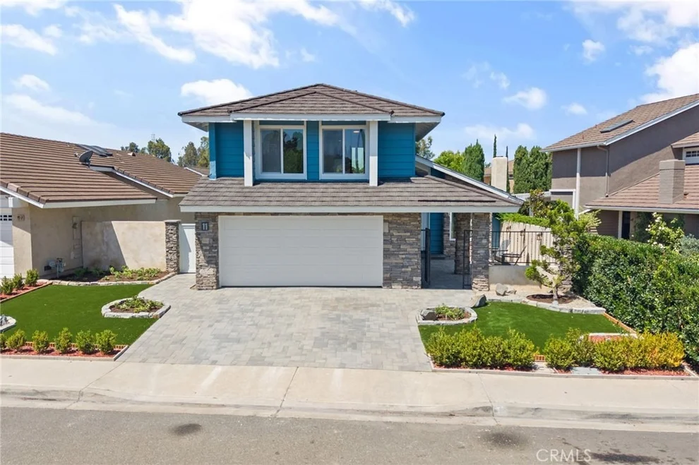 Unit for sale at 11 Halfmoon, Irvine, CA 92614