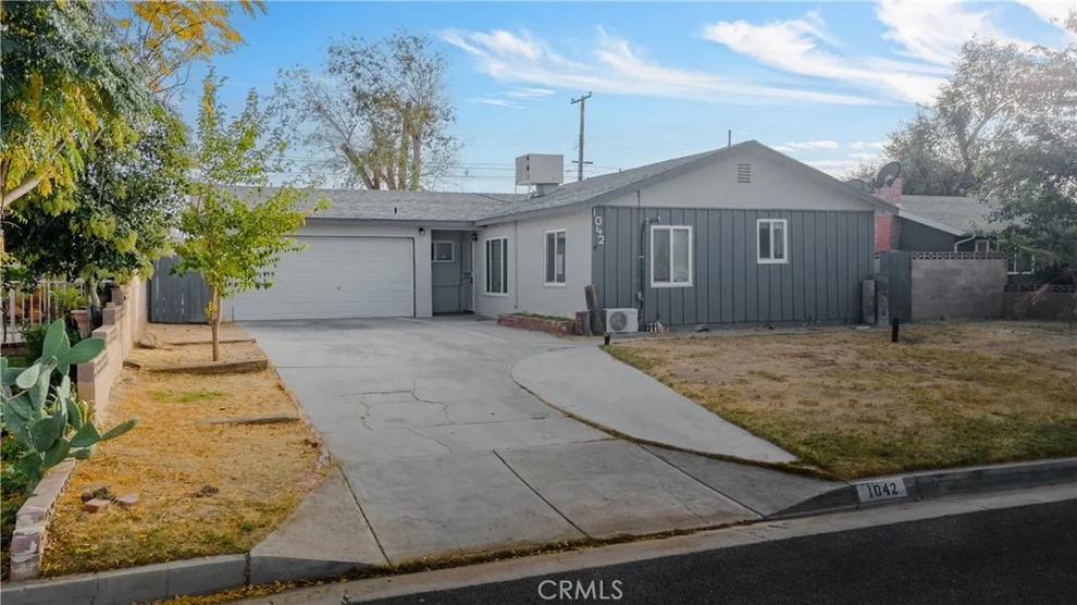 Unit for sale at 1042 West Avenue J10, Lancaster, CA 93534