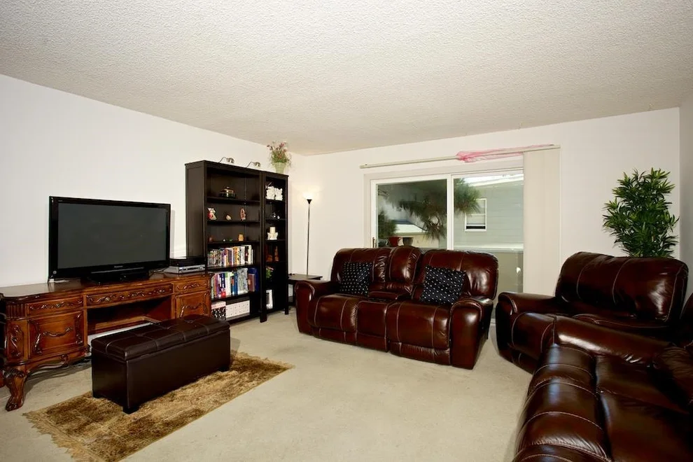 Unit for sale at 510 E Avenue, Coronado, CA 92118