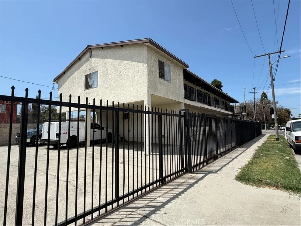 Unit for sale at 254 W 83rd Street, Los Angeles, CA 90003
