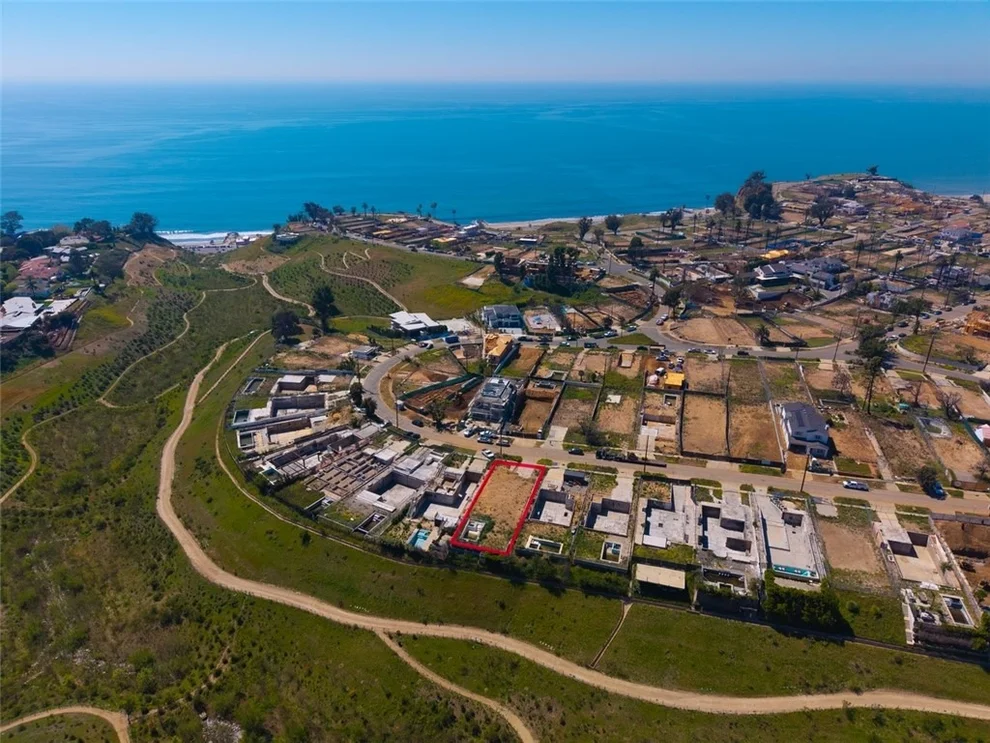 Unit for sale at 15233 De Pauw Street, Pacific Palisades, CA 90272