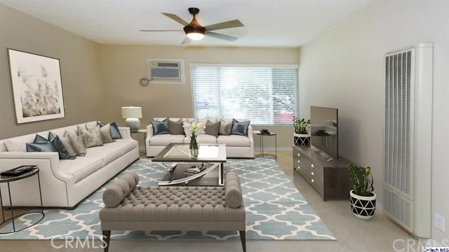Unit for sale at 3907 La Crescenta Avenue, Glendale, CA 91214