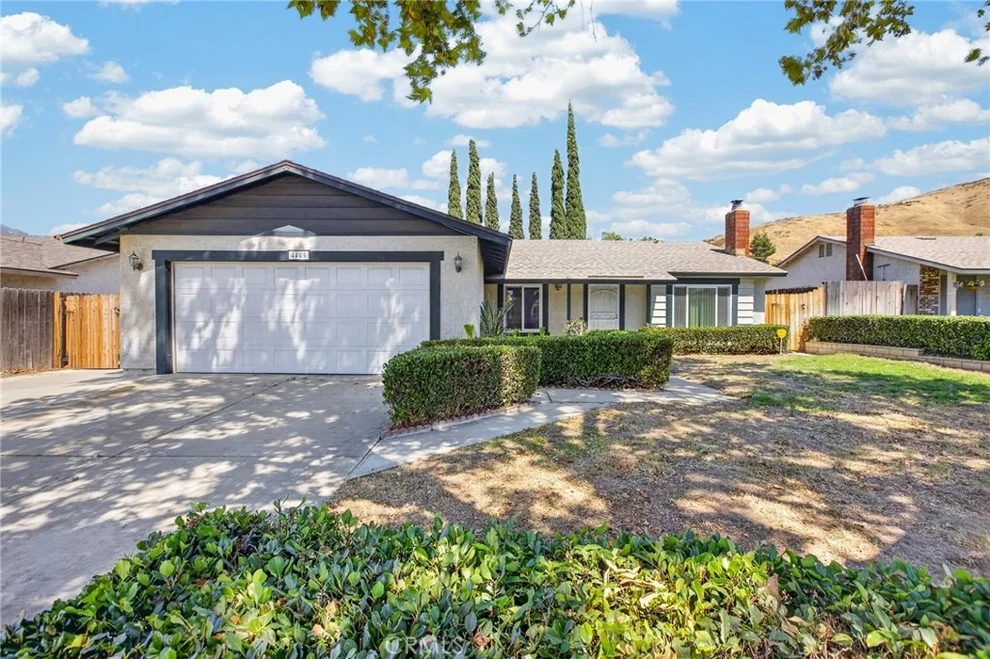 Unit for sale at 4405 Lakewood, San Bernardino, CA 92407