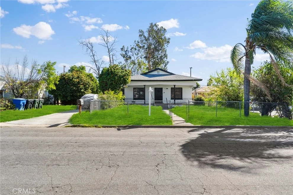Unit for sale at 1325 Cedar, San Bernardino, CA 92404