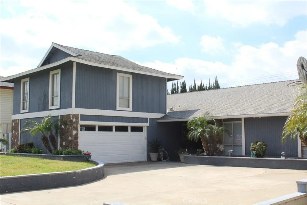 Unit for sale at 556 N Heatherstone Drive, Orange, CA 92869