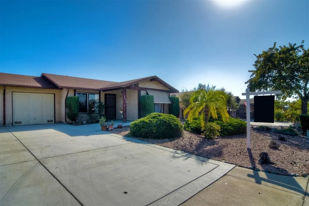 Unit for sale at 1472 Peacock Blvd, Oceanside, CA 92056