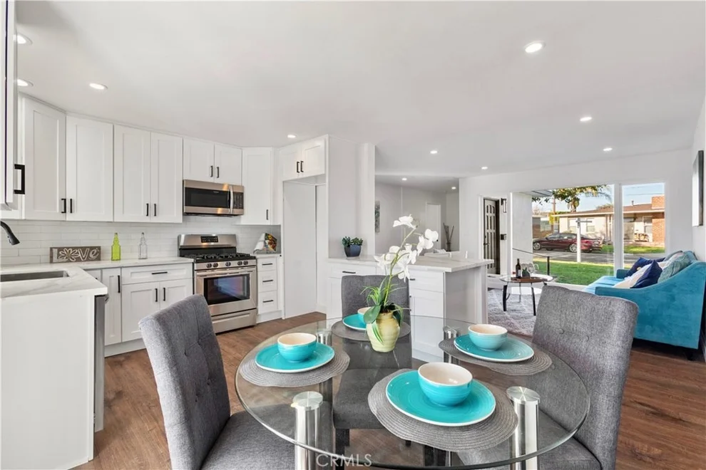 Unit for sale at 6419 Estelle Street, San Diego, CA 92115
