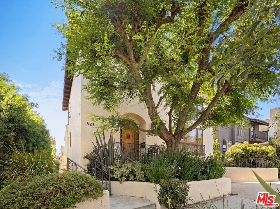 Unit for sale at 828 16th Street, Santa Monica, CA 90403
