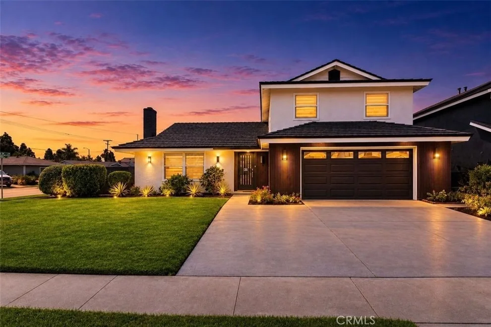 Unit for sale at 9444 La Estrella Ave, Fountain Valley, CA 92708