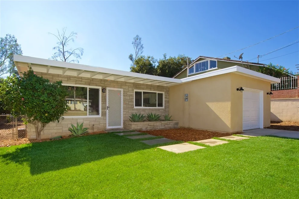 Unit for sale at 234 Almond St, Fallbrook, CA 92028