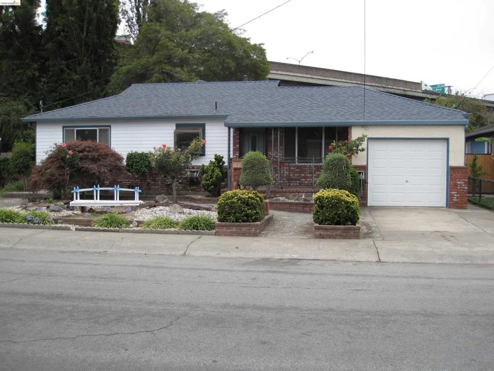 Unit for sale at 15799 Dermody Ave, San Lorenzo, CA 94580
