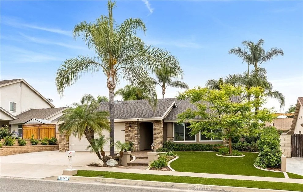Unit for sale at 25721 Williamsburg Court, Lake Forest, CA 92630