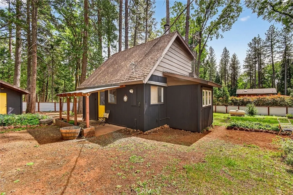 Unit for sale at 4688 Cody, Forest Ranch, CA 95942