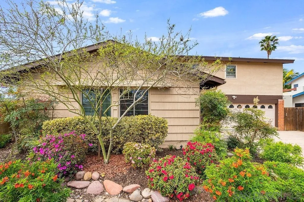 Unit for sale at 4210 Moraga Ave, San Diego, CA 92117