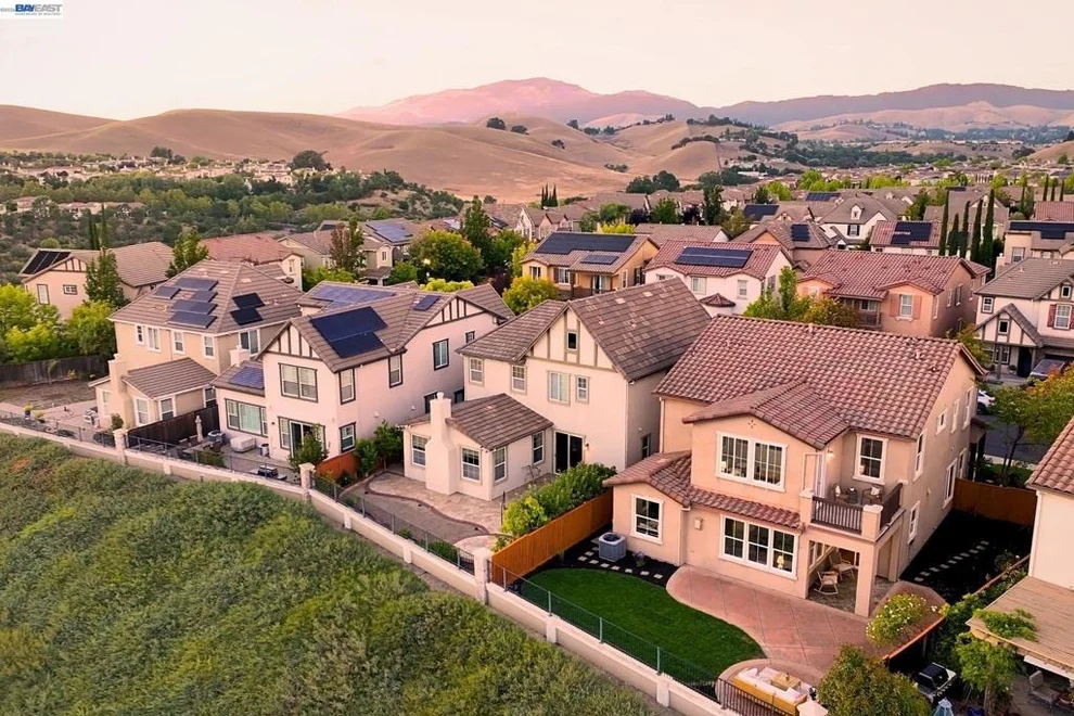 Unit for sale at 156 Paddington Ct, San Ramon, CA 94582