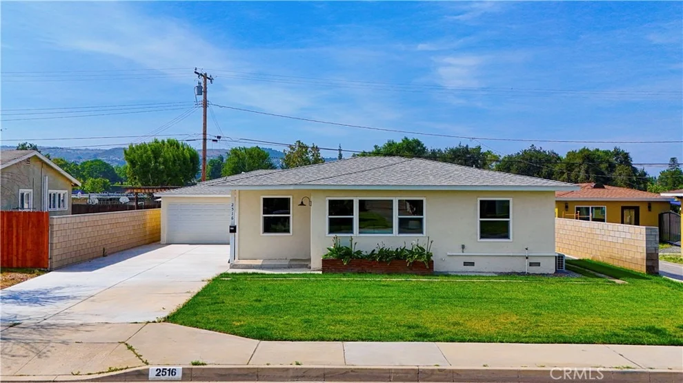 Unit for sale at 2516 E Walnut Creek, West Covina, CA 91791