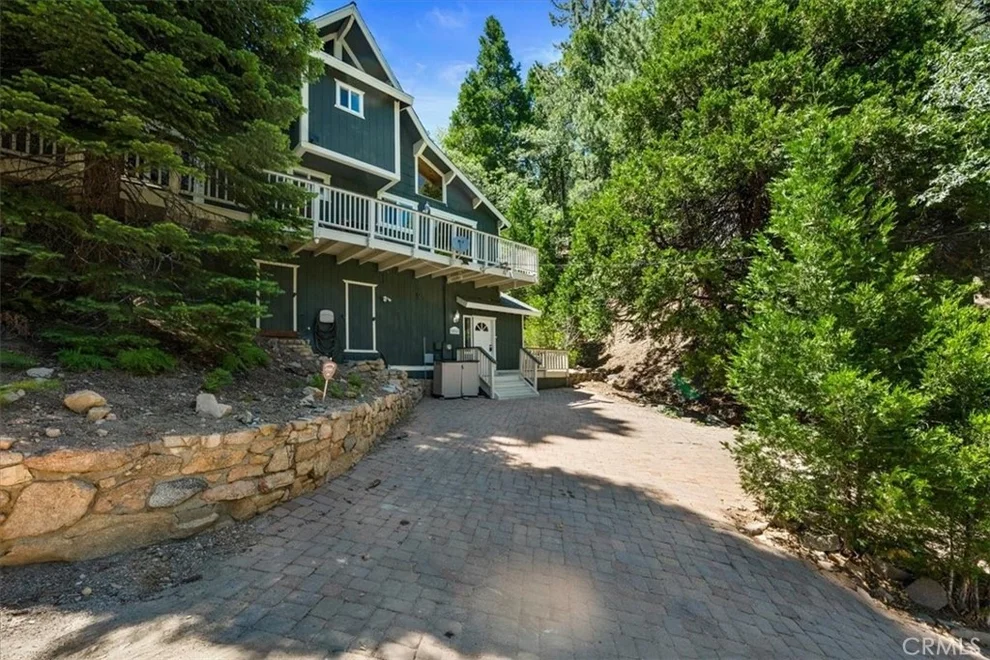 Unit for sale at 30942 Old City Creek, Running Springs, CA 92382