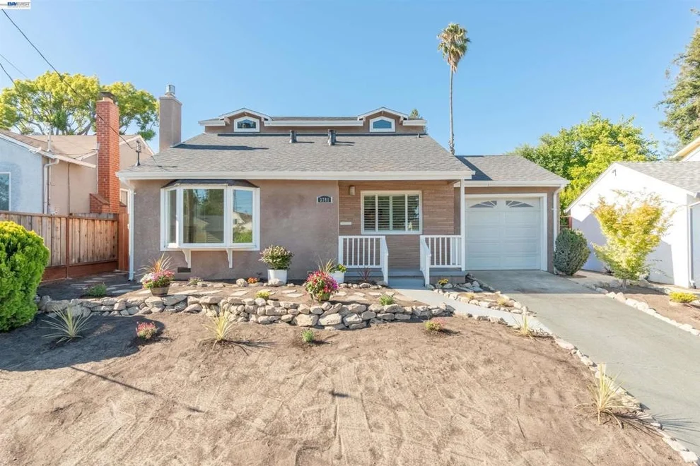 Unit for sale at 3781 Cottage Ct, Castro Valley, CA 94546