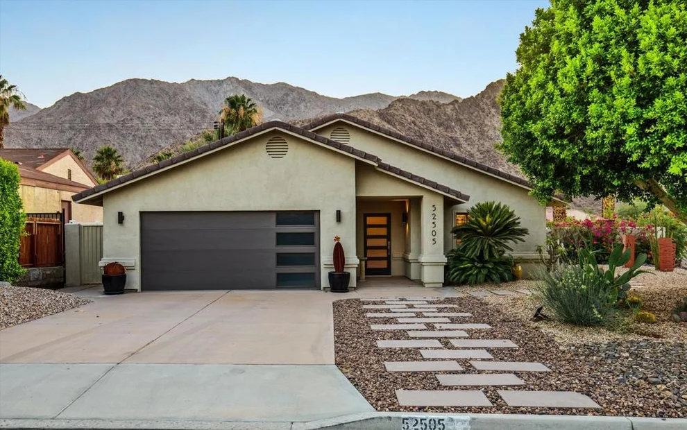 Unit for sale at 52505 Avenida Alvarado, La Quinta, CA 92253