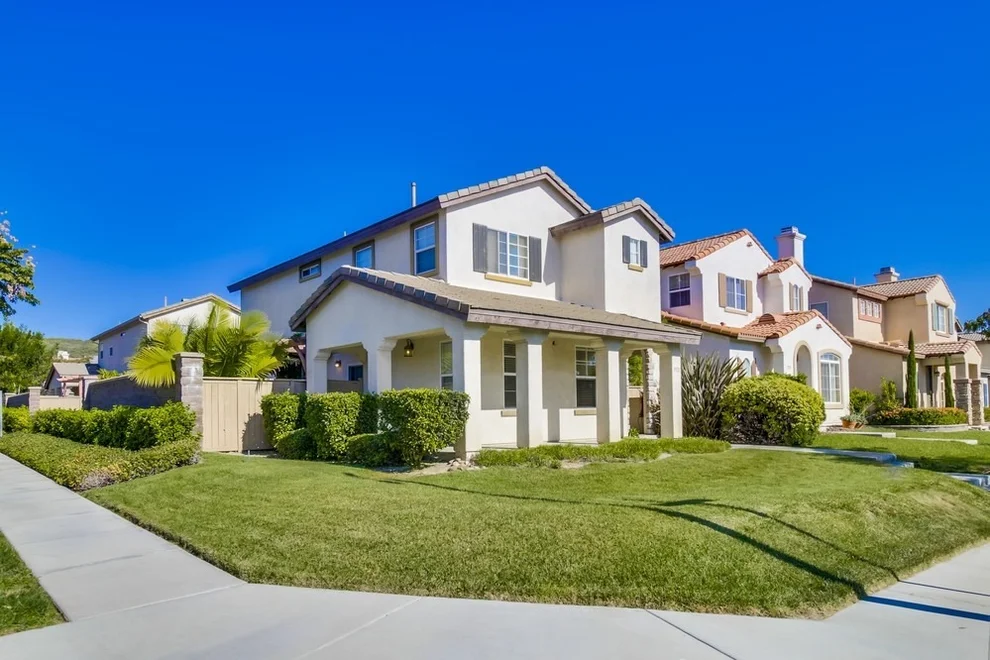 Unit for sale at 1921 Geyserville, Chula Vista, CA 91913