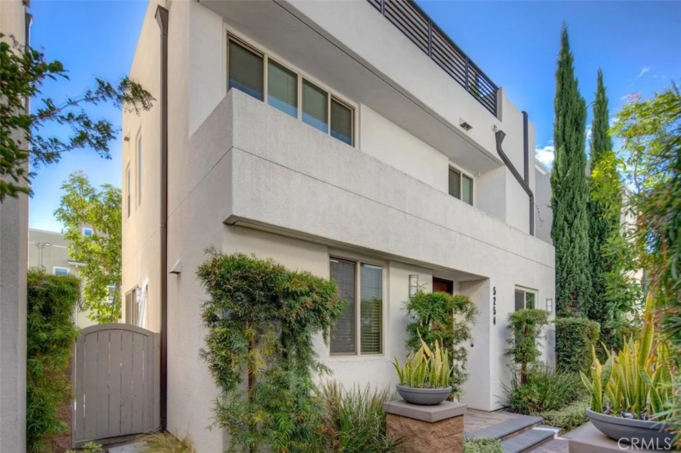 Unit for sale at 5254 Pacific Terrace, Hawthorne, CA 90250