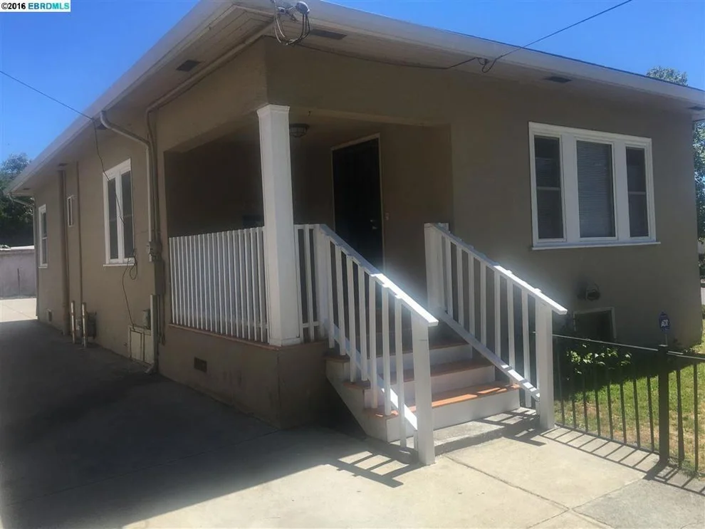 Unit for sale at 2216 AUSEON AVE, Oakland, CA 94605