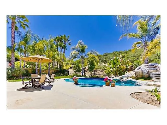 Unit for sale at 11635 Tree Hollow Lane, San Diego, CA 92128