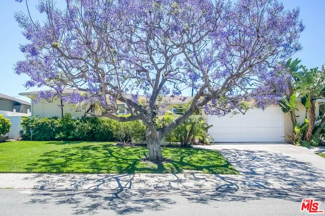 Unit for sale at 7412 MCCONNELL Avenue, Los Angeles, CA 90045