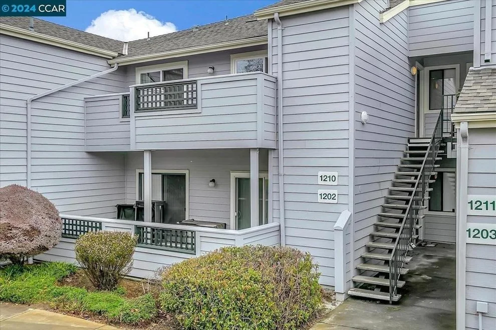 1201 Glen Cove Parkway