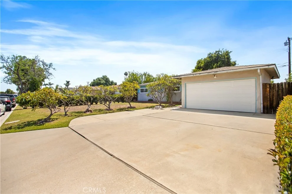 Unit for sale at 12611 Volkwood, Garden Grove, CA 92840