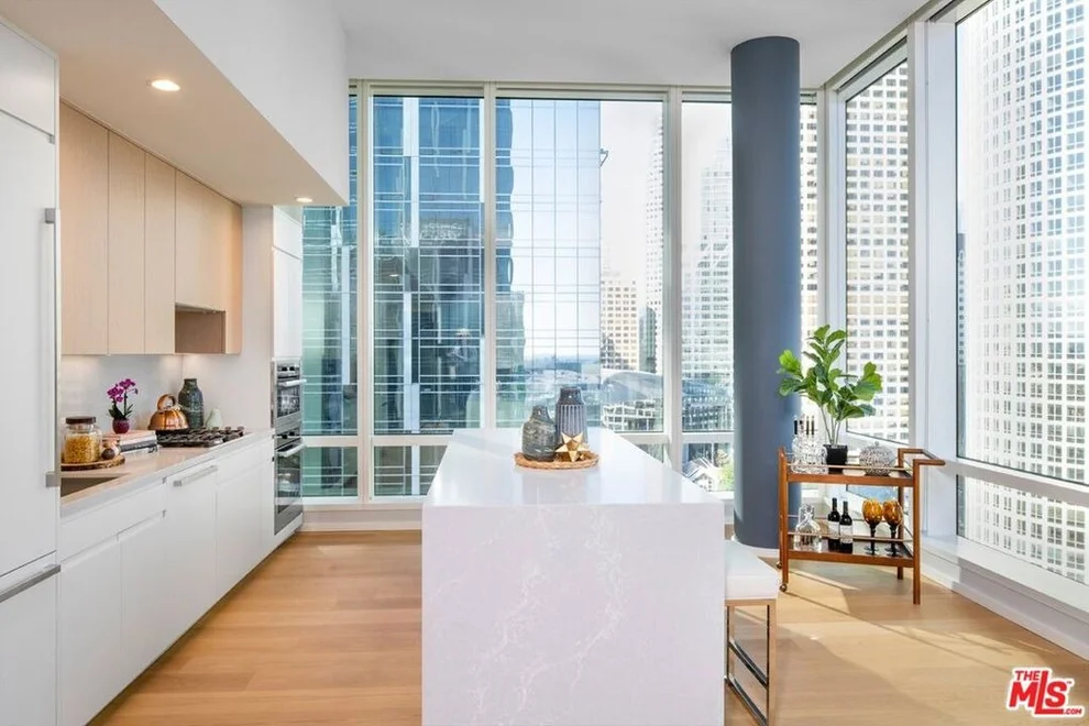 Unit for sale at 877 Francisco Street, Los Angeles, CA 90017