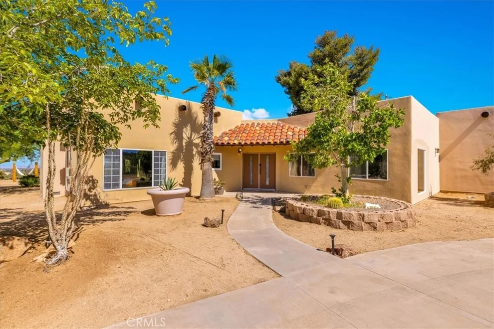 Unit for sale at 55183 Cooper Lane, Yucca Valley, CA 92284