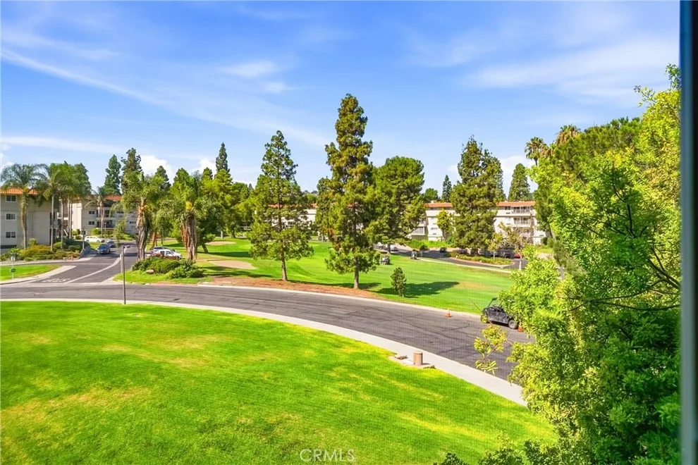 Unit for sale at 2355 Via Mariposa W, Laguna Woods, CA 92637