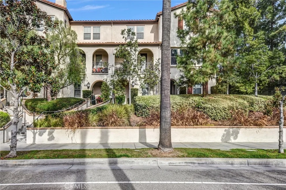 Unit for sale at 827 E Promenade, Azusa, CA 91702