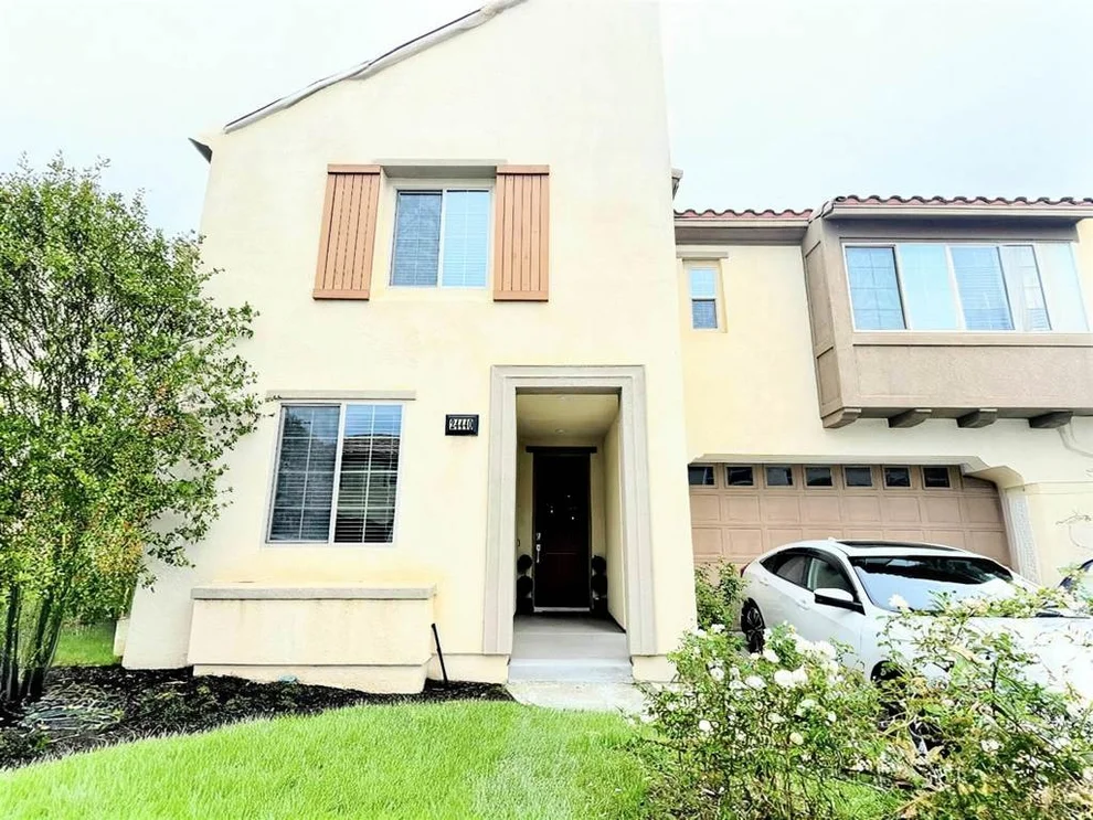 Unit for sale at 24440 Periwinkle Way, Lake Elsinore, CA 92532