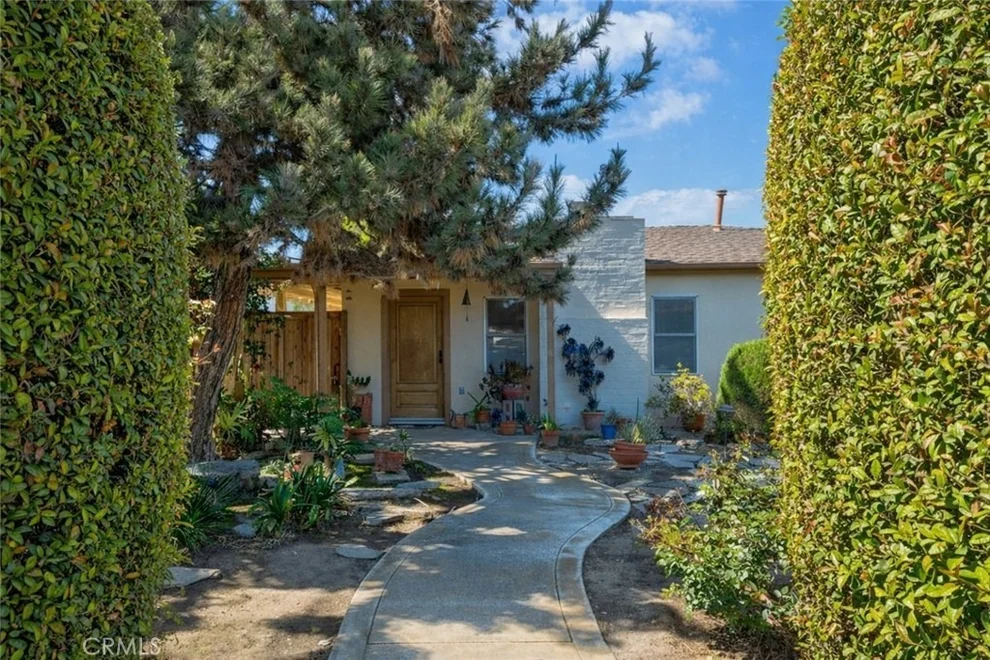 Unit for sale at 419 Irvine Avenue, Newport Beach, CA 92663