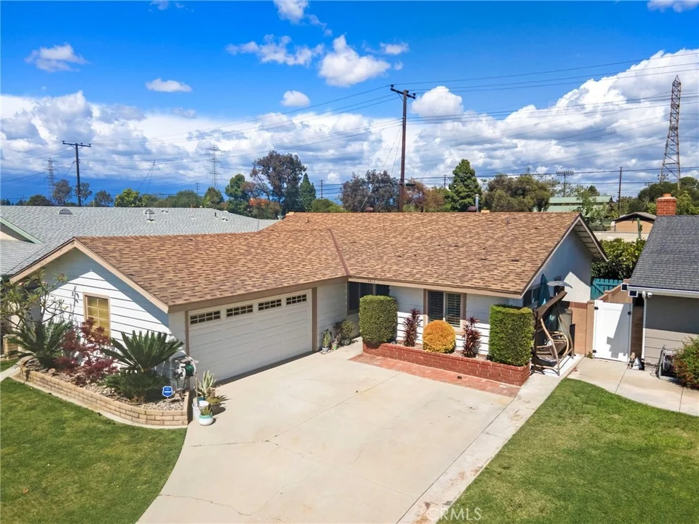 Unit for sale at 5412 Stevely Avenue, Lakewood, CA 90713