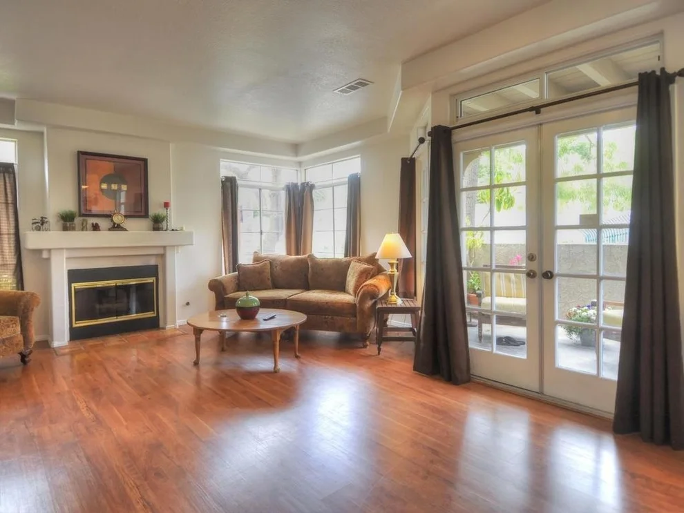 Unit for sale at 3420 Cameo Dr, Oceanside, CA 92056