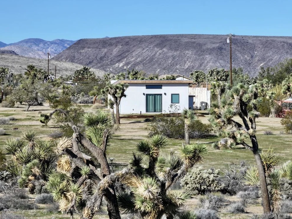 Unit for sale at 4039 Greasewood Lane, Yucca Valley, CA 92284