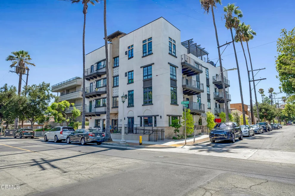 Unit for sale at 139 S Oak Knoll Avenue, Pasadena, CA 91101