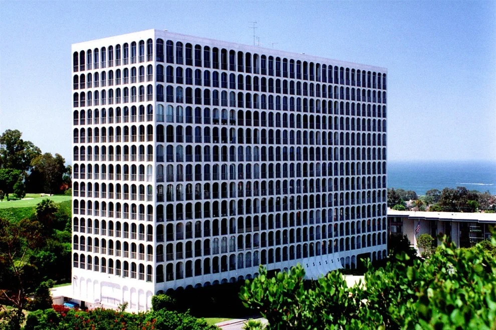 Unit for sale at 1001 Genter St, La Jolla, CA 92037