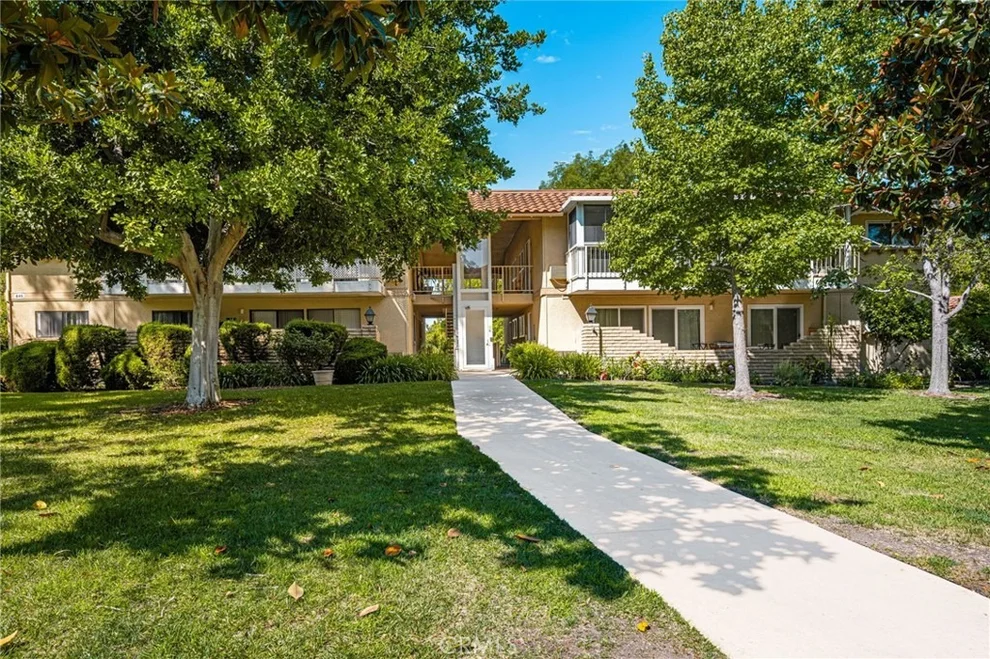 Unit for sale at 845 Ronda Mendoza, Laguna Woods, CA 92637