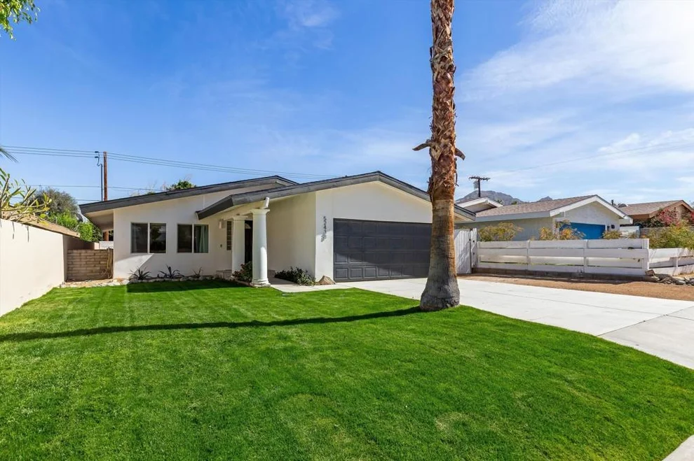 Unit for sale at 52438 Avenida Diaz, La Quinta, CA 92253
