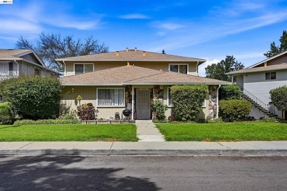 Unit for sale at 1494 Del Rio Cir, Concord, CA 94518
