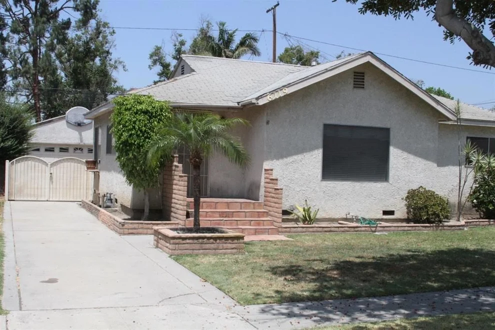 Unit for sale at 6119 HAZELBROOK, Lakewood, CA 90712